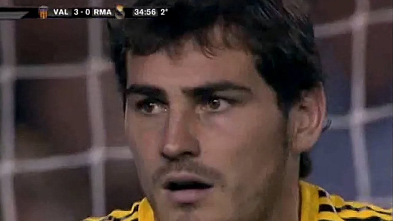 Iker Casillas Vs Valencia (Away) 2008/09