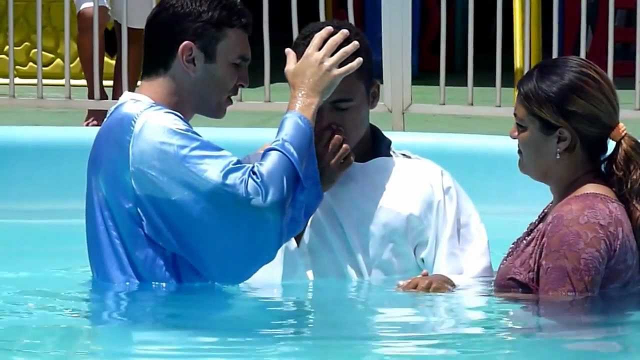 Batismo Igreja de Deus Feira de Santana Bahia
