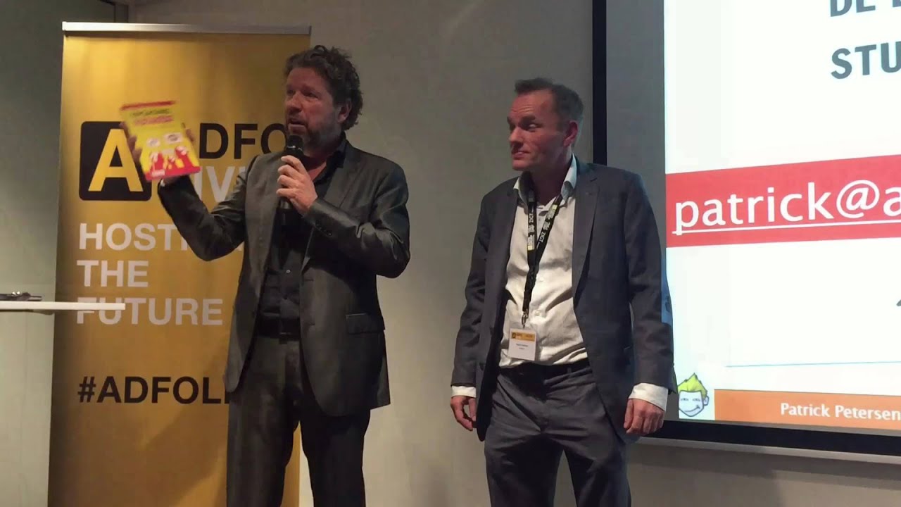 VIDEO uitreiking Engaging Content boek #AdfoLive Amsterdam door Henkjan Smits