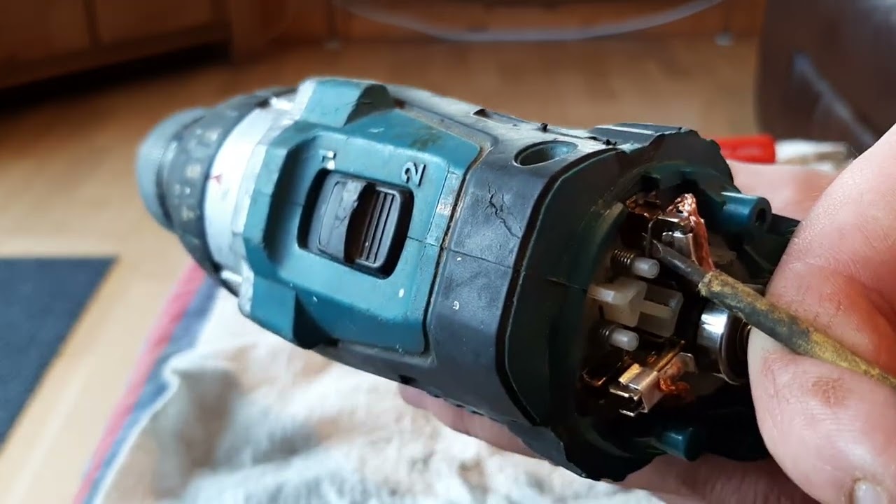 How to replace brushes in a Makita DHP458 18v drill