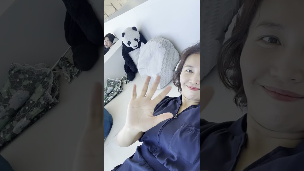 You Can Nap, Eat, and Even Shower at This Busan Caf&eacute;!