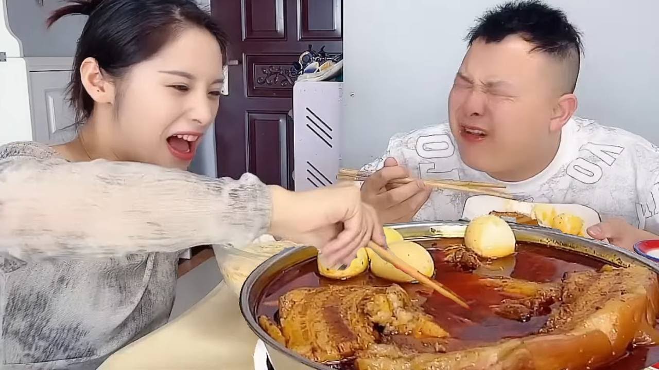 小气老公不让我吃红烧肉，我子啊他鸡蛋里放芥末，让他吃点教训【九零后夫妻】