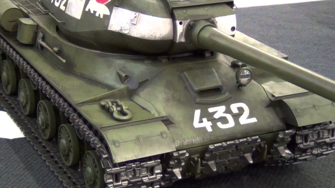 Impressionen Tamiya JS-2 Modell 1944 ChKZ Full Option Kit Spielwarenmesse N&uuml;rnberg 2013 licmas-tank