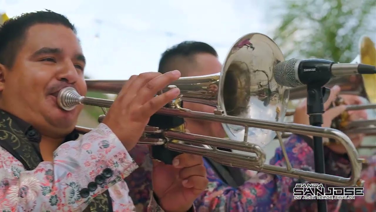 NO ME HAGAS MENOS (en vivo) - Banda San José de Agua Verde Sinaloa