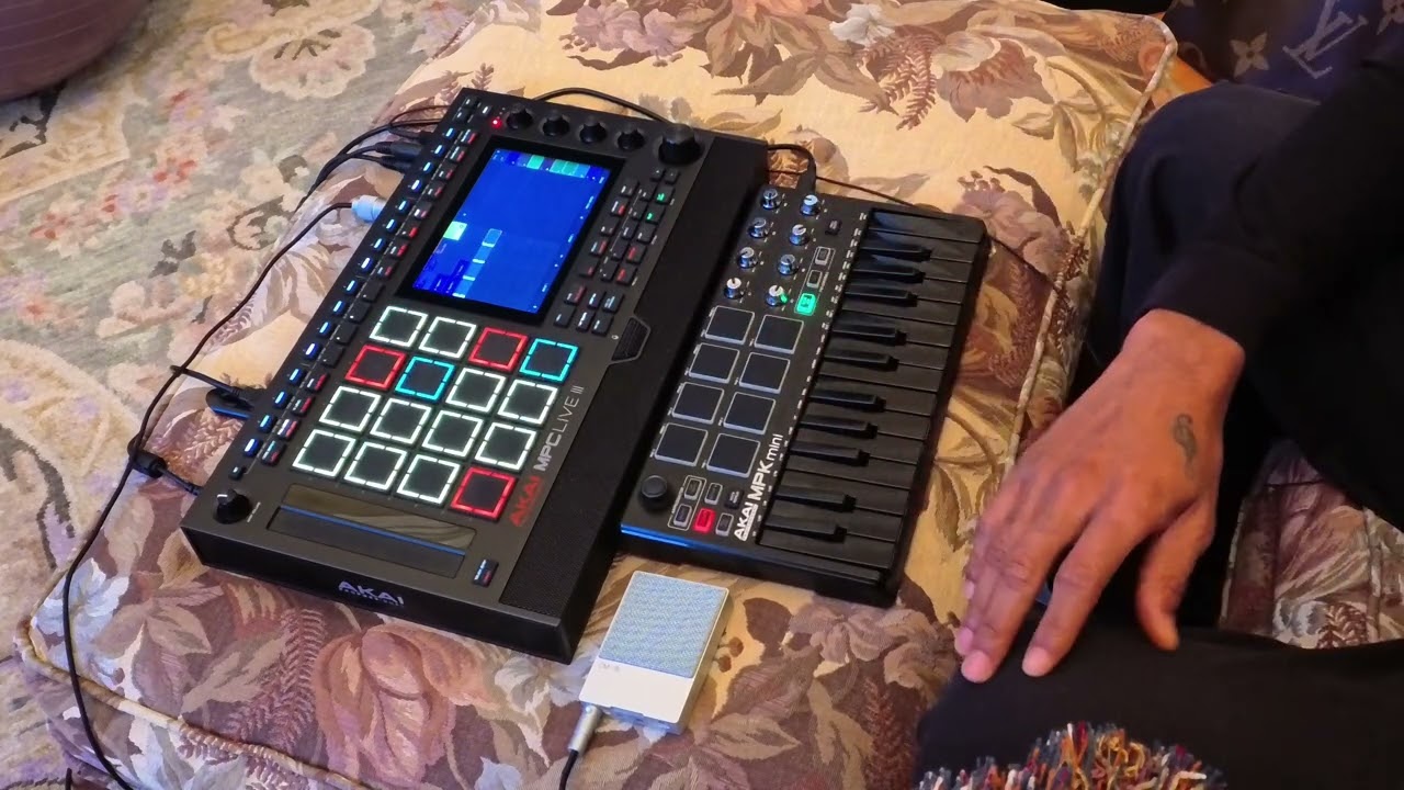 Making an RnB Beat with no samples on MPC Live 3