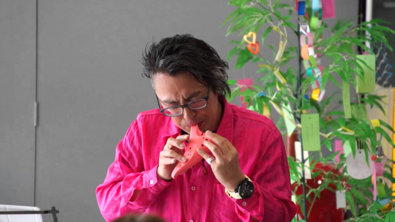 Osawa i plastic ocarinas played by Mr. Satoshi Osawa at Hokkaido Yamaha