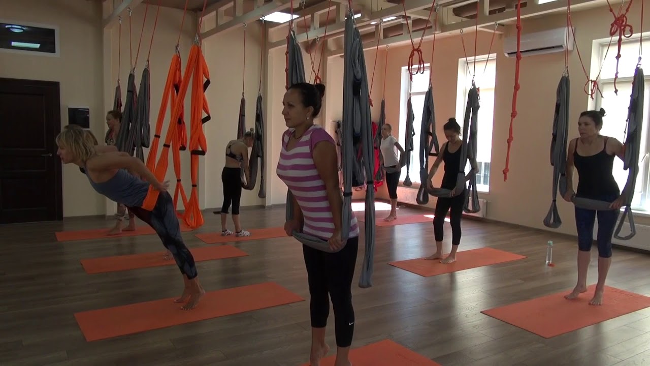 Йога в гамаках Таганрог. ART FITNESS. Fly Yoga Taganrog.