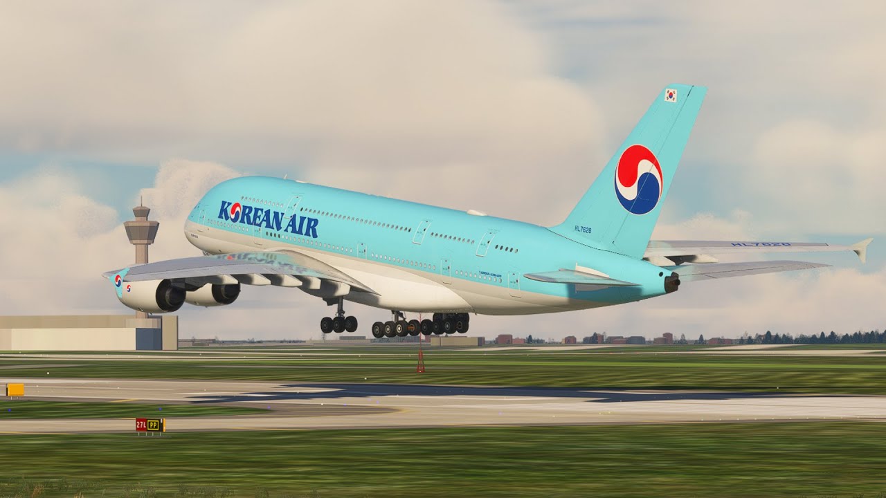Cinematic Landing! Boeing 747 Touches Down at Chicago O’Hare Airport