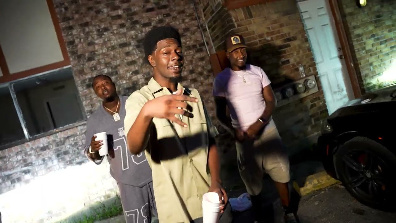 Ronnie lawd ￼- Dedicated ￼ft. @TRAYSEVEN ( Official video )￼