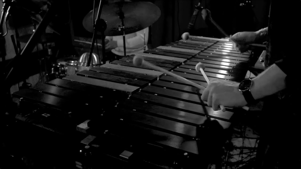 Simon Moullier - Thriller/ Workin' Day & Night (Michael Jackson Cover)
