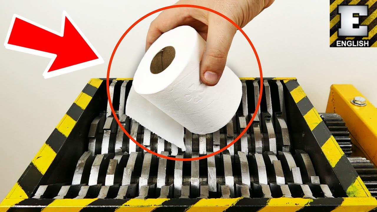 TRITURANDO UN ROLLO DE PAPEL HIGIENICO - EL SHOW DE LA TRITURADORA
