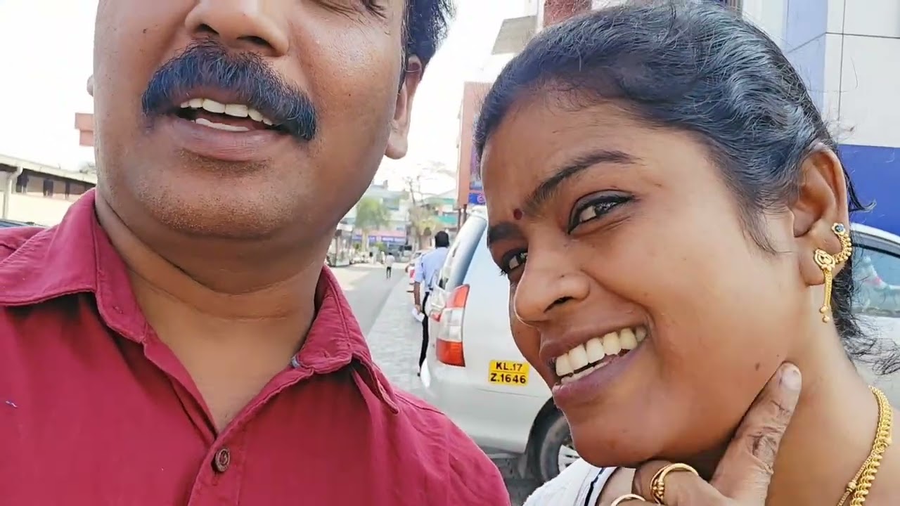 நம்ம ஒண்ணு நெனச்சா அது ஒண்ணு நடக்குது....🙏🙏@AadukaaliKudumbam@santha7469 #comedy #coupledialouge 