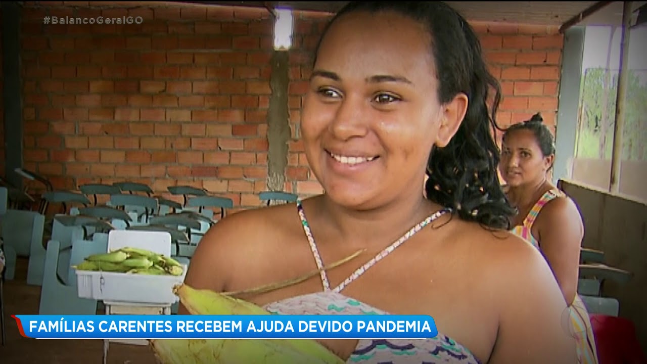 FAMÍLIAS QUE VIVEM EM ANTIGO LIXÃO RECEBEM AJUDA