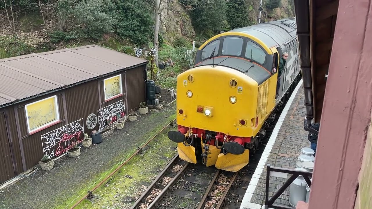 37508/20048/1470 (steam loco) depart Bewdley at Winter Diesel day. 29/12/25