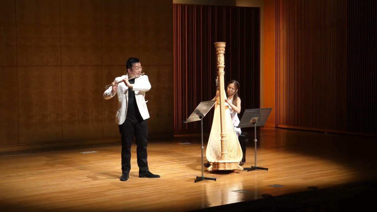 M. Berthomieu: Cinq Nuances