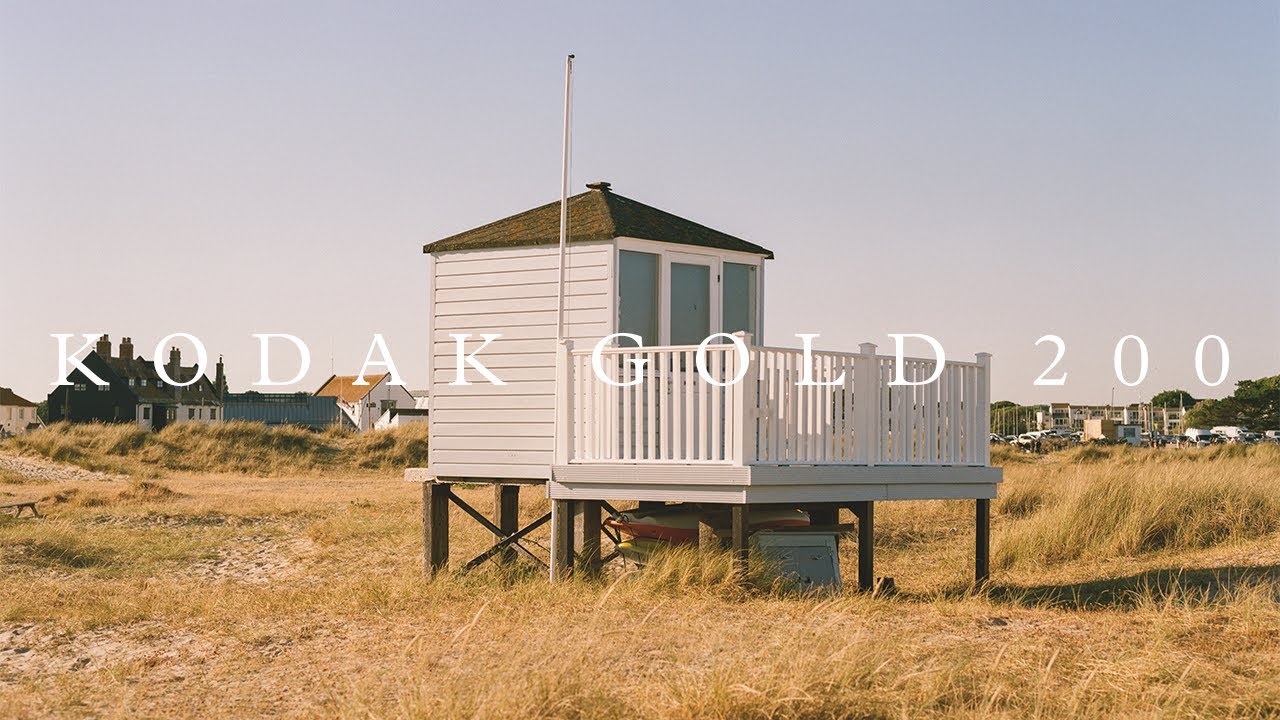 Shooting 120 Kodak Gold 200 in Dorset | Pentax 67 Medium Format | Hengistbury Head