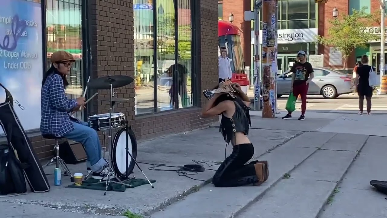 Rocking out in Kensington!