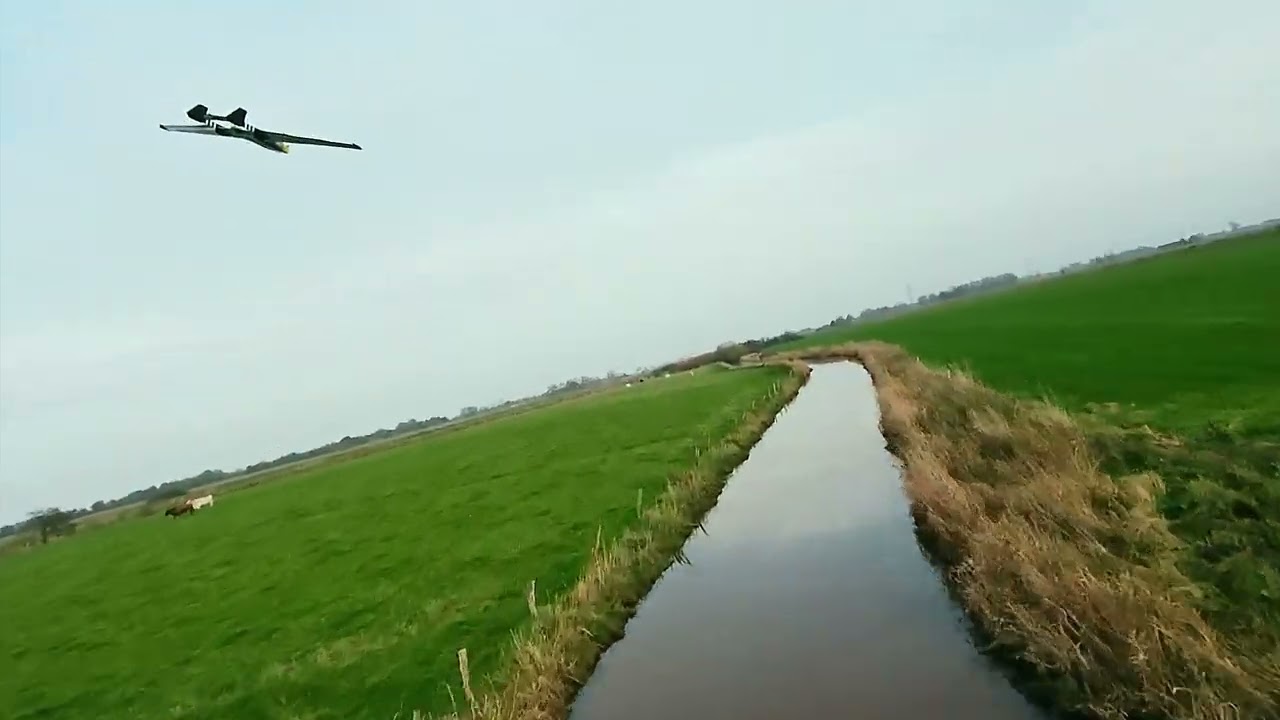 Mini Drak down - FPV Wing chase