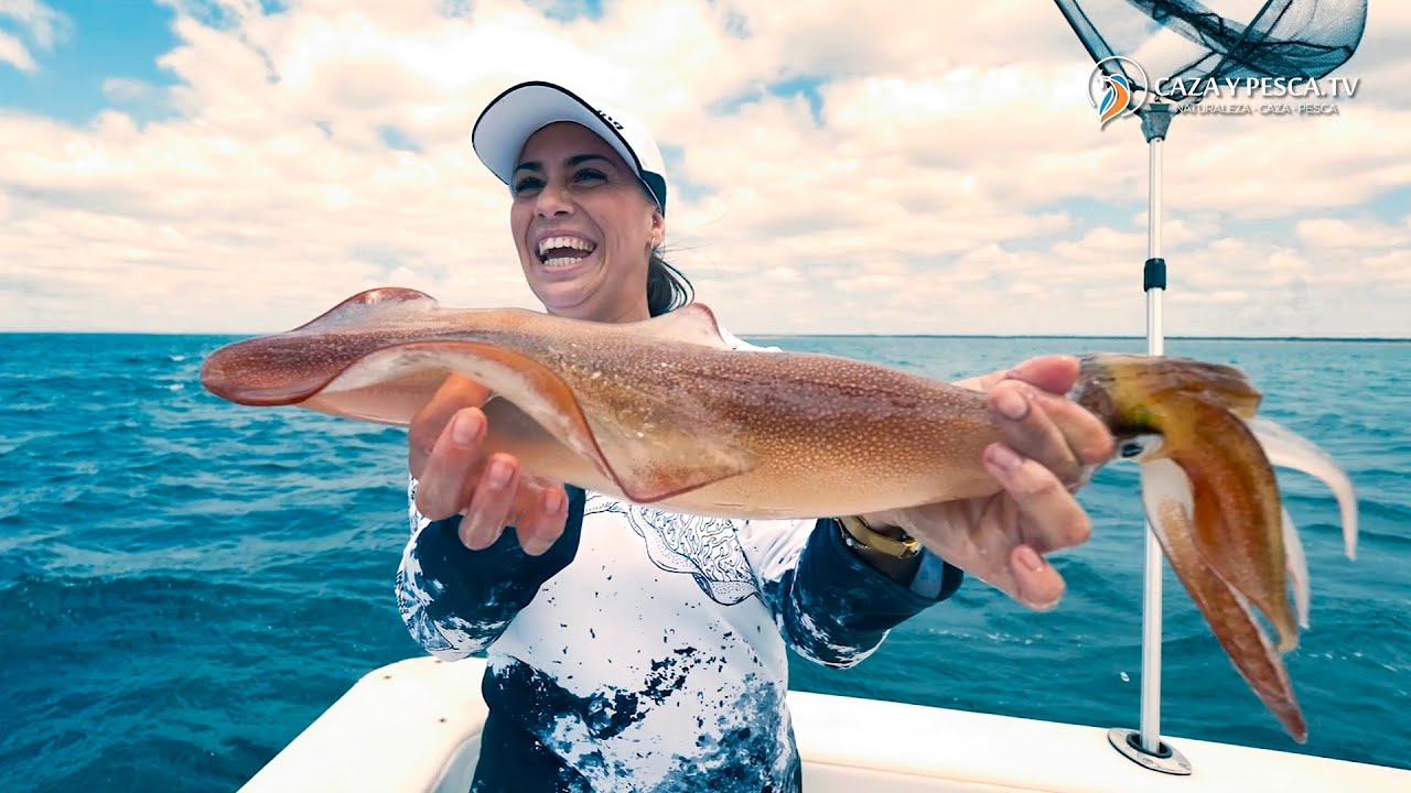 【𝐀 𝐞𝐠𝐢𝐧𝐠 𝐞𝐥𝐥𝐚𝐬 𝐩𝐞𝐬𝐜𝐚𝐧】, Pesca de cefalópodos y chocos en Huelva, Documental