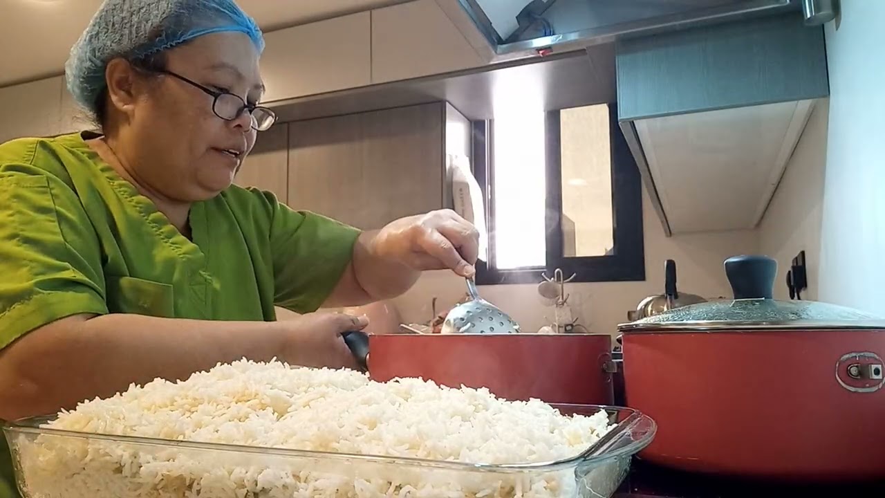Saniya  rice with  chicken  ang sarap guys try ninyo etu mag luto.