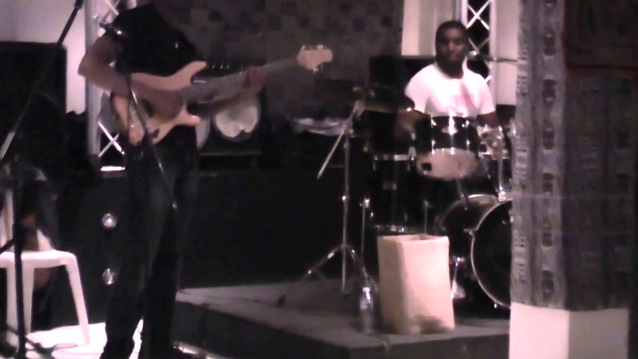 Adonise Max - Live au Bendskin Club de Romainville