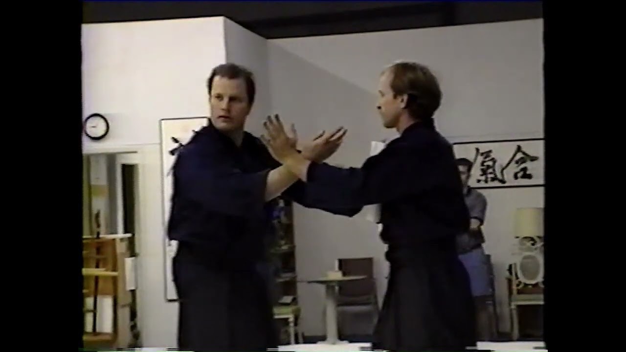 1995 Karl Godwin demonstrating Wing Chun principles to a Samurai sword class.