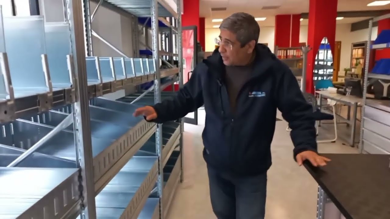 Scaffali metallici ad incastro | Differenze e caratteristiche principali che devi conoscere !