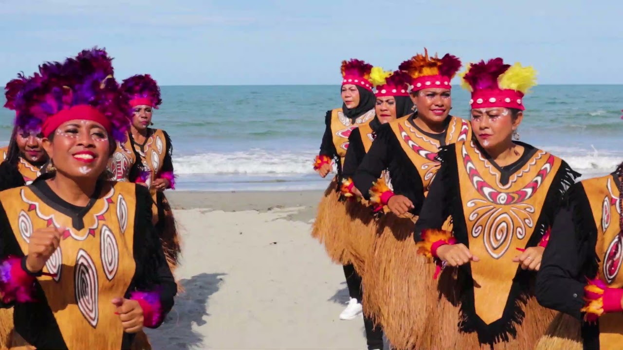 Tarian Yosim Pancar (YOSPAN) Persembahan PIKK PLN UIW Papua