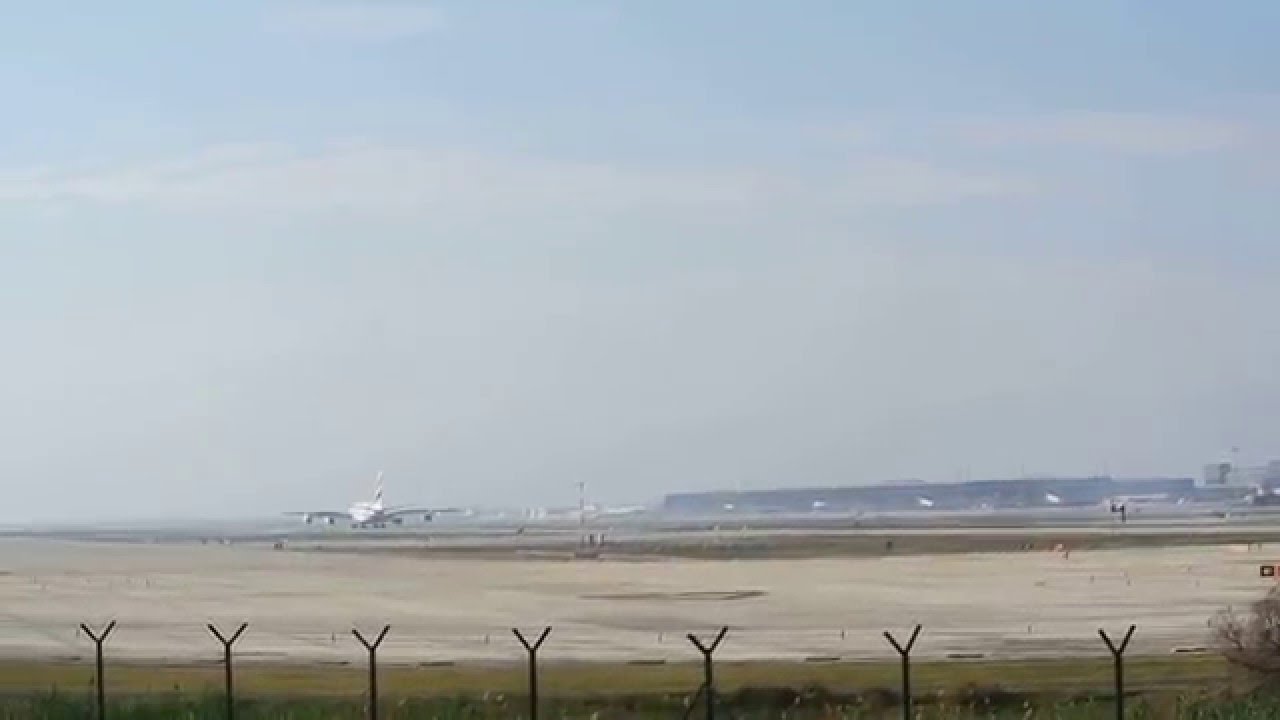 Spooky trust reverse Airbus A380