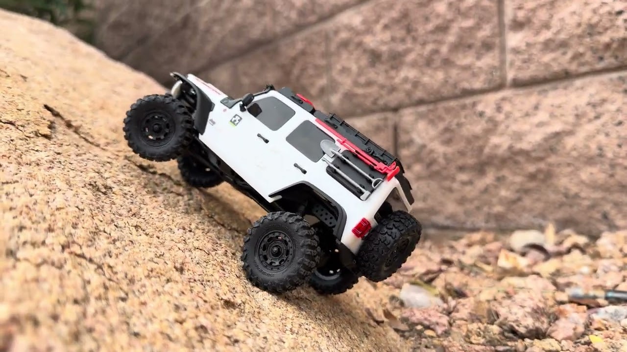Axial Scx30 first run and thoughts#rccrawl #axial#jeeplife #scx30 