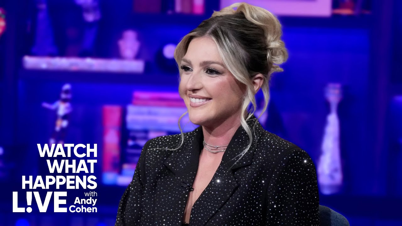 Carrie O’Neill Thinks Elena Dubaich Should Work on Her Ego | WWHL