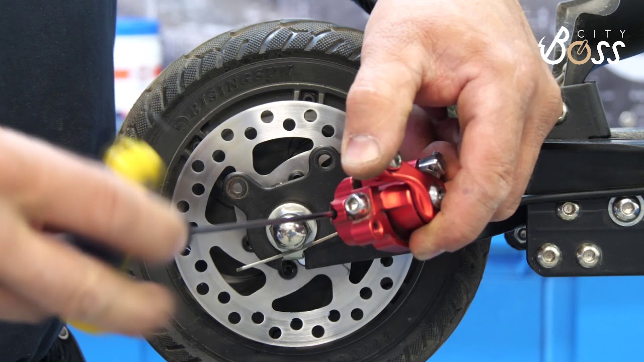 Elektrická koloběžka City Boss - výměna brzdových destiček RX5