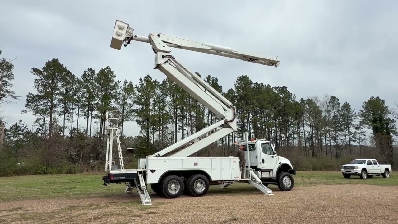 2006 ALTEC AM900-E100 For Sale