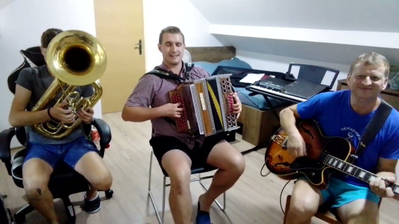 ANSAMBEL OHCET (Na avtocesti - Avsenik)