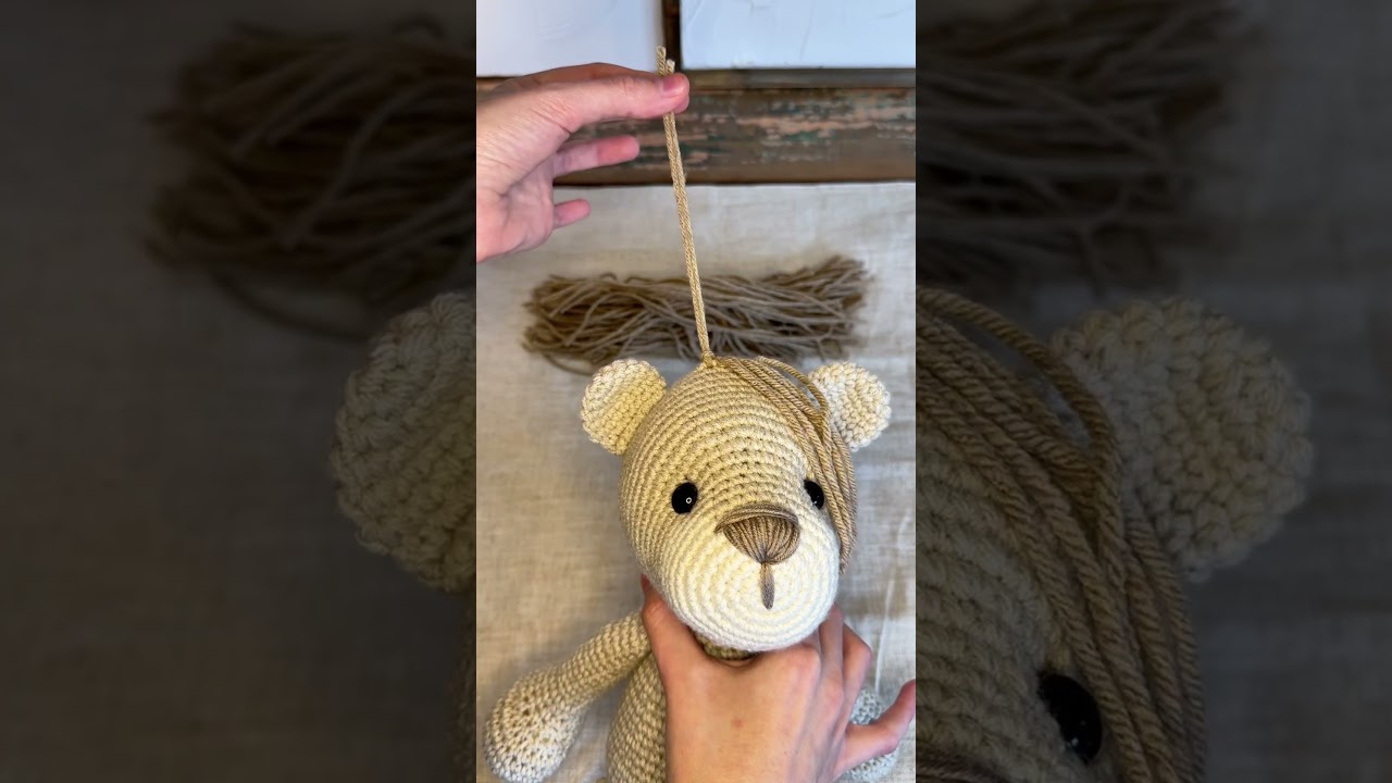 Adding the mane to our lion #amigurumi #crochettutorial
