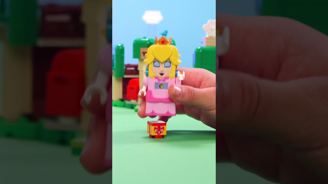 LEGO&reg; Peach&trade;'s Surprise Gift | LEGO&reg; Super Mario&trade; #Shorts
