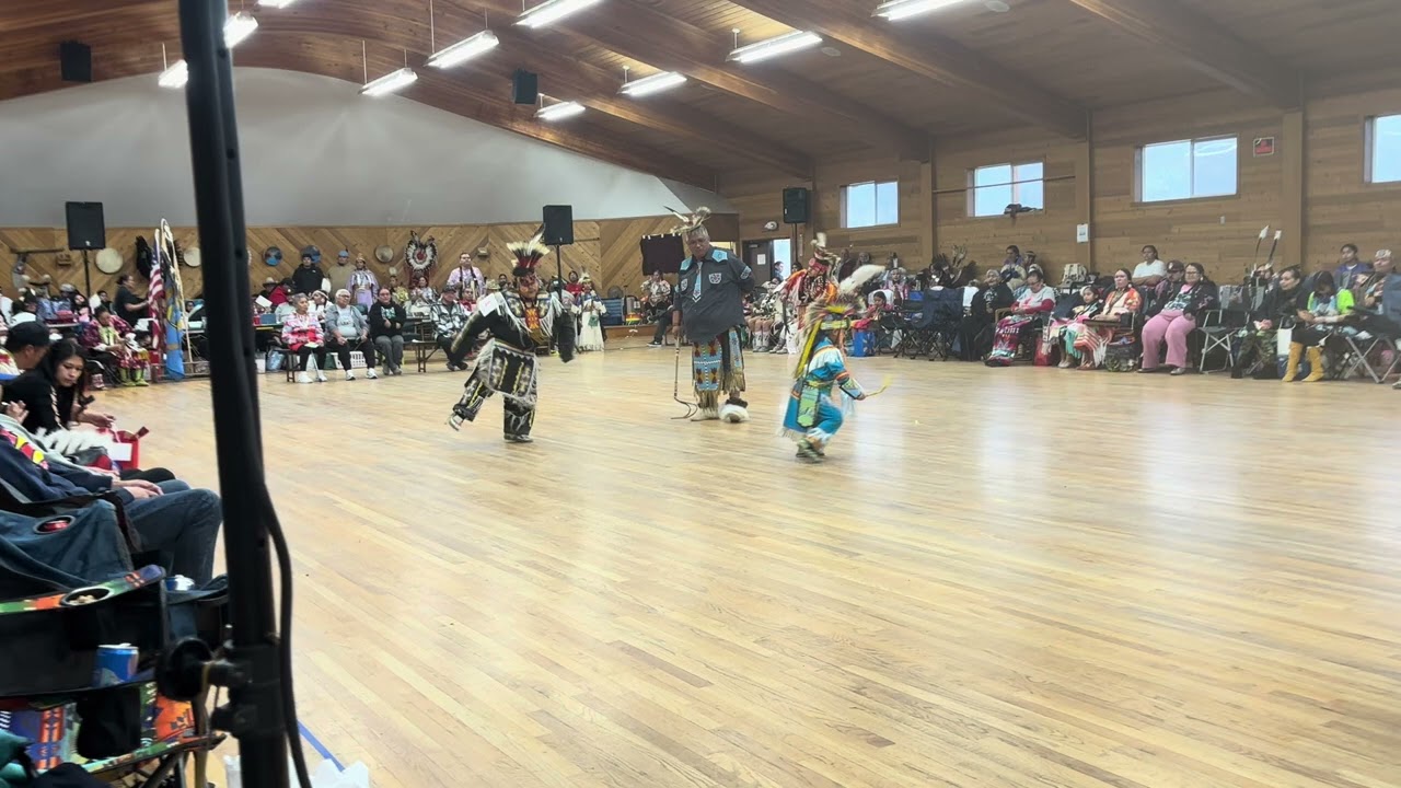Jr Boys Grass @ Simnasho Powwow 2026 Song 1
