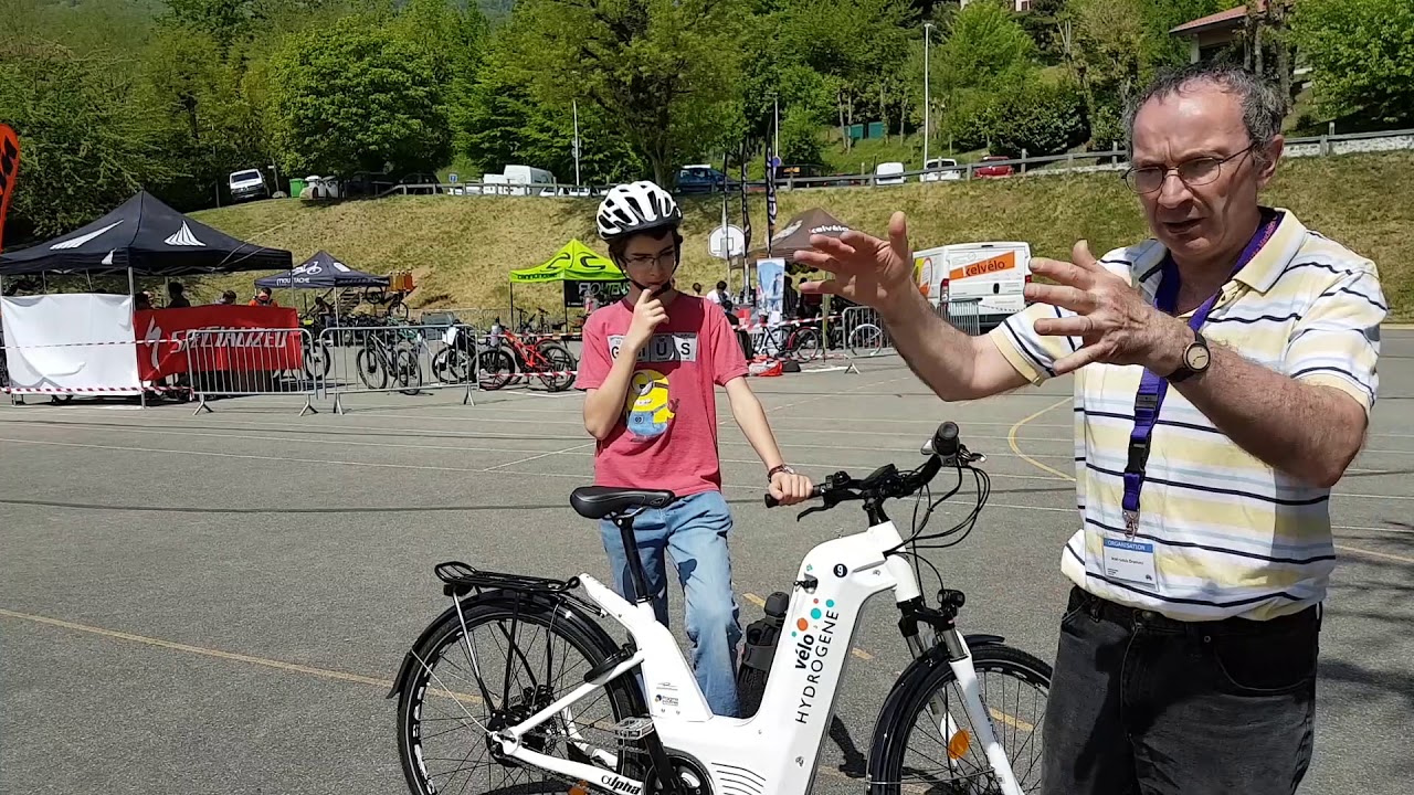 Présentation du vélo à hydrogène - Salon du vélo électrique Corenc 2018