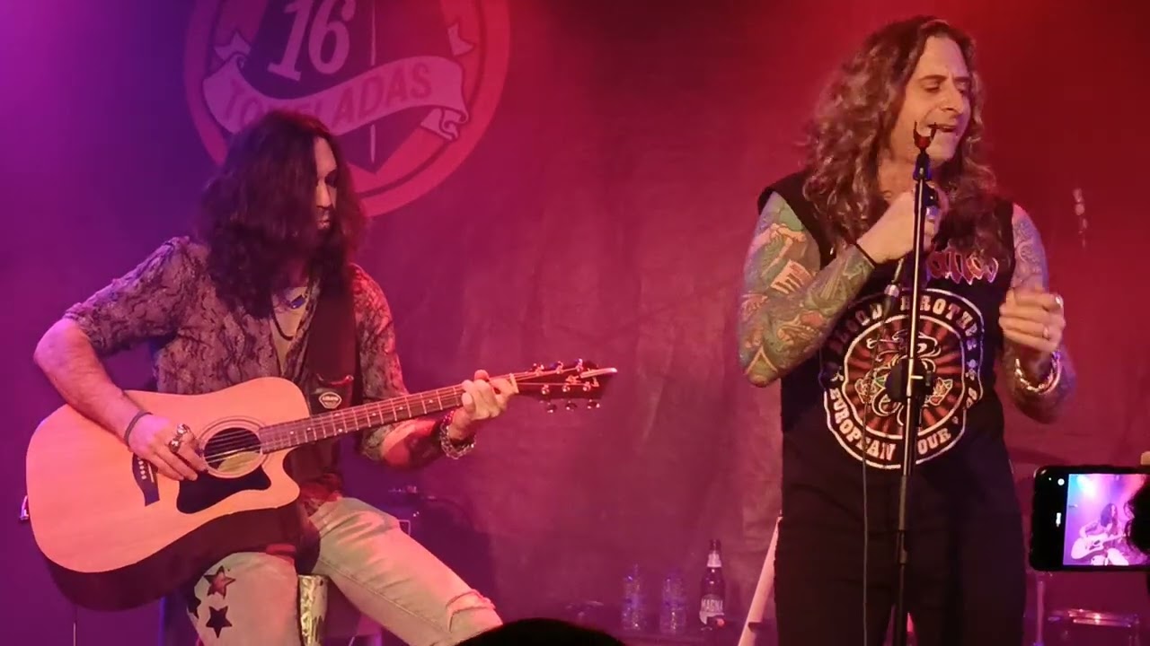 YANNICK & LANE ACCOUSTIC 