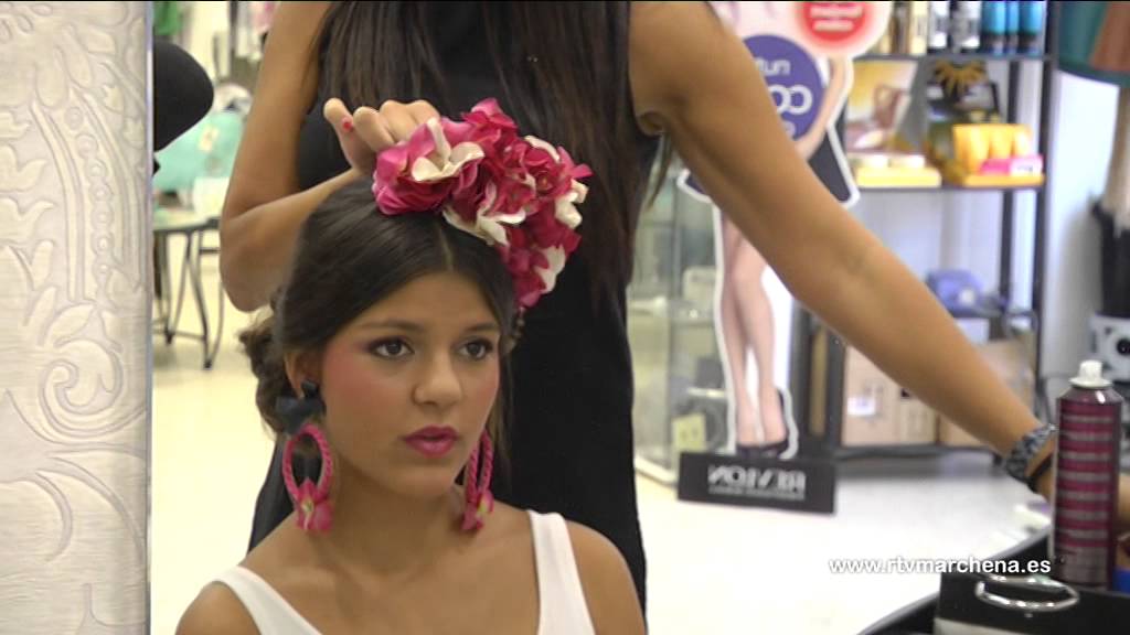 Peluquería Maika nos muestra todas las tendencias en peinado y maquillaje para la feria