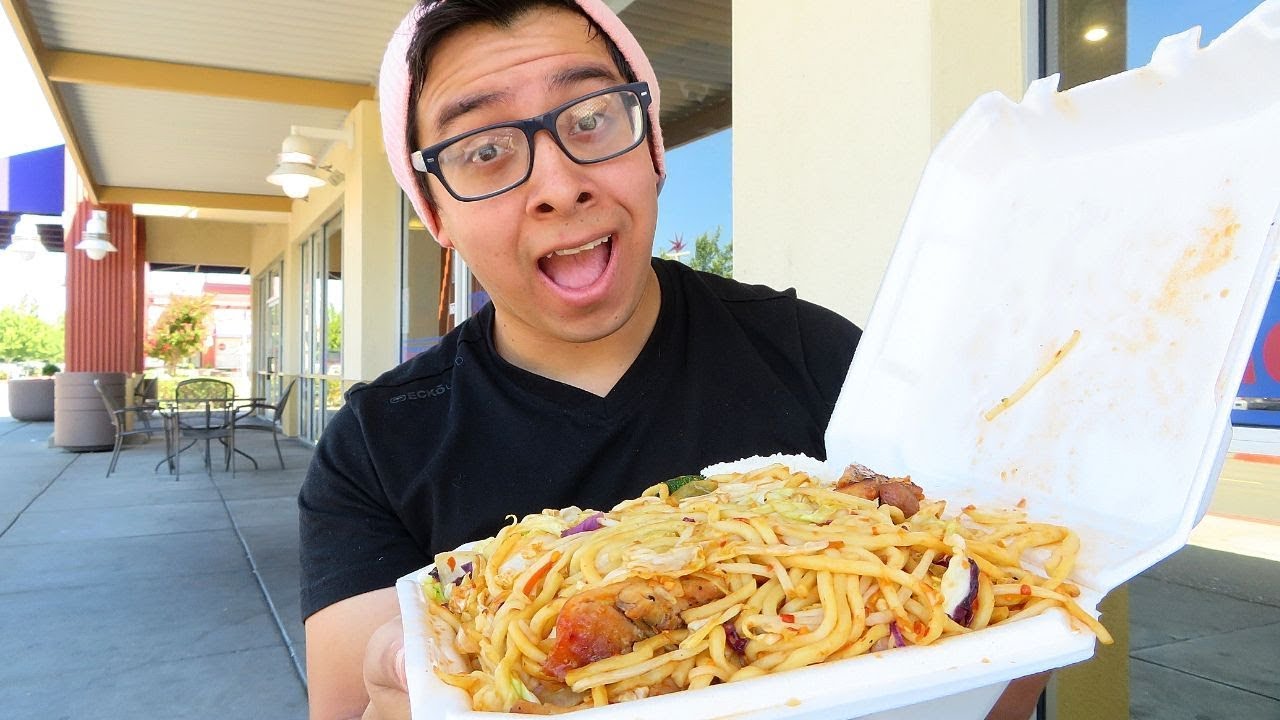 MESEROS DECIDEN MI COMIDA POR 24 HORAS!!! | Christianestilo