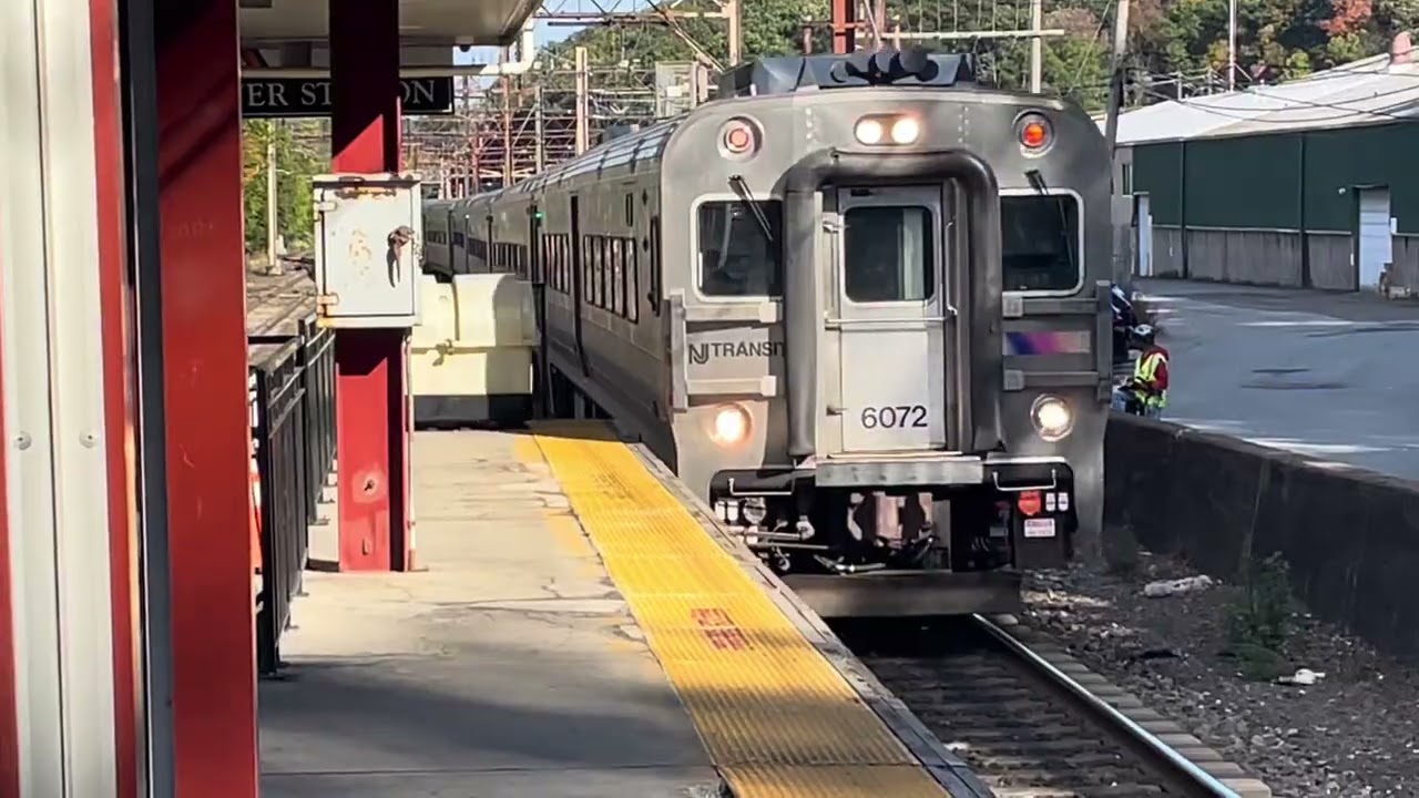 Railfanning at Nj Transit Dover Train Station