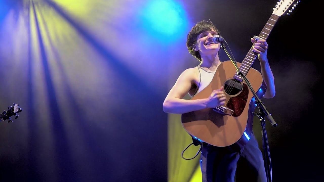 Big Thief - Cattails (Live in London)