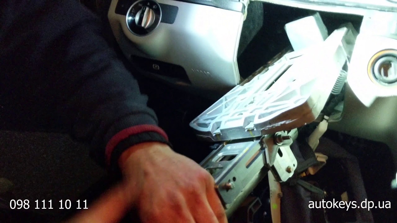Замена фиксатора руля ESL Mercedes Benz W204 на эмулятор