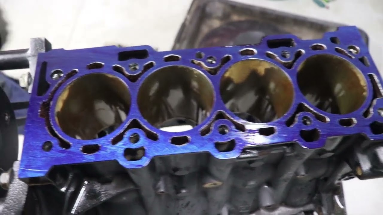 Montagem do motor do Chevrolet Cruze Ecotec 1.8, muitaaa mecânica pra vocês!!