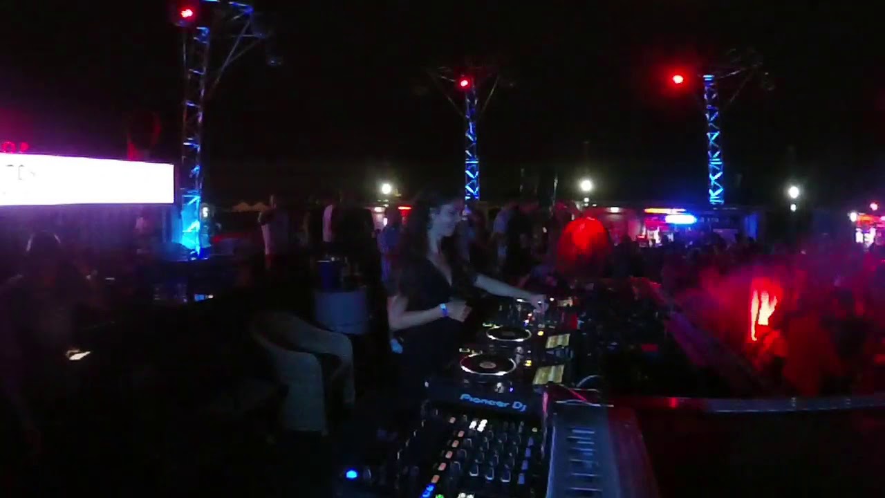 EveDahan@R2IRooftop opening set for CASSIUS