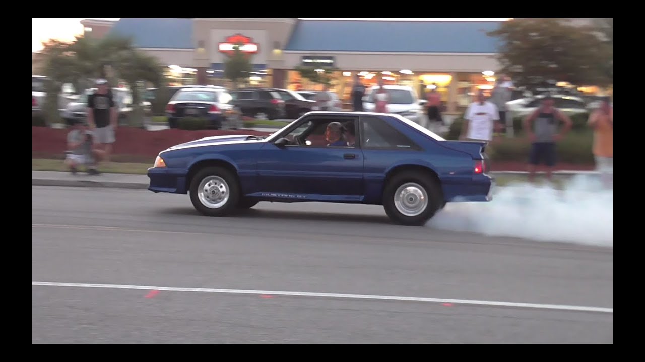 Mustang Week 2015 - Thursday Pullouts! Cars get sideways!