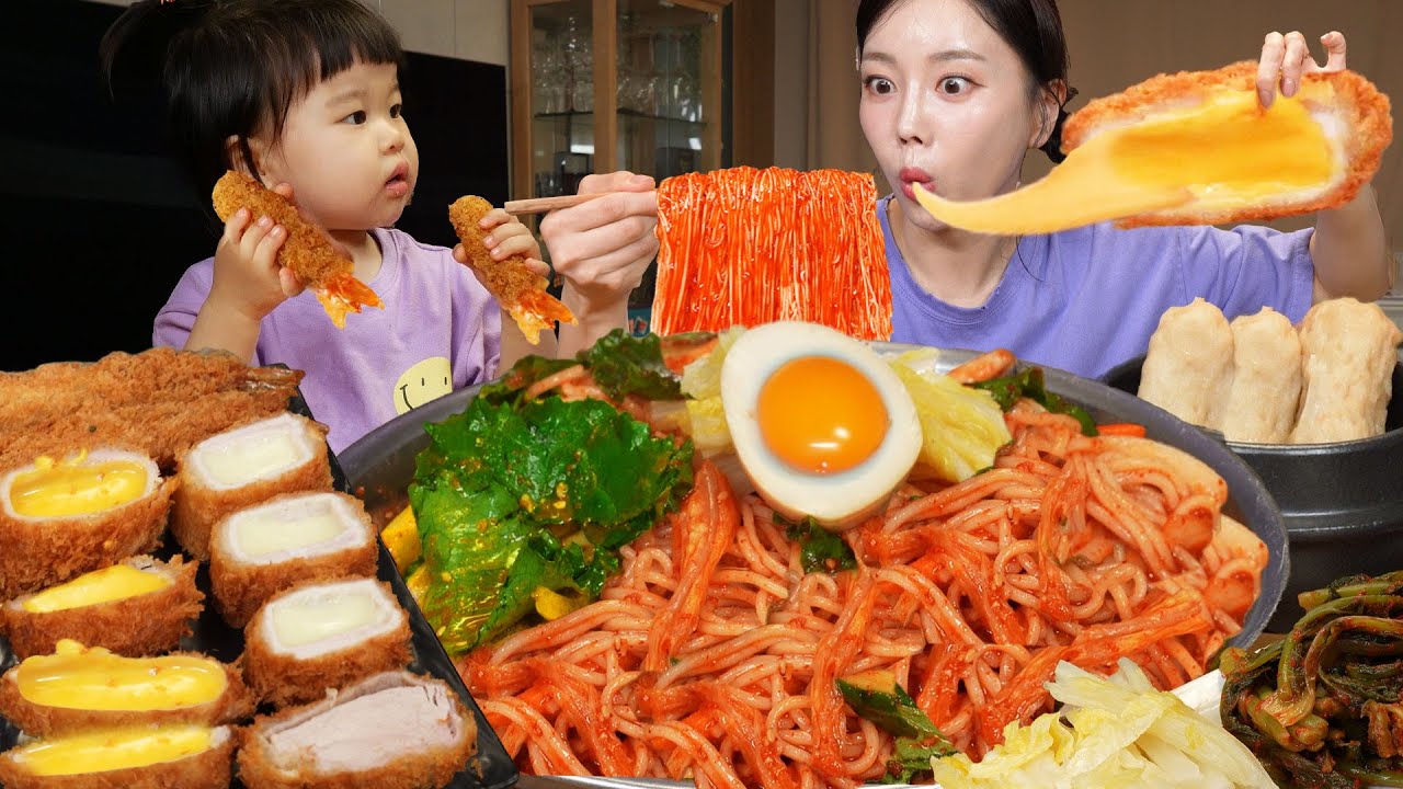 망향 비빔국수 🥰 치즈 돈까스와 새우튀김까지 야무지게 Cheese Pork Cutlet Spicy Bibim Noodles & Shrimp Mukbang ASMR Ssoyoung
