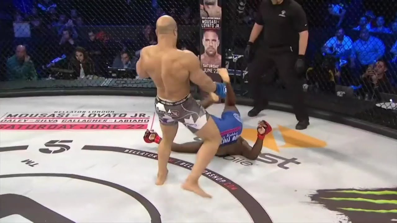 Upkick + Left Hook = Beautiful KO