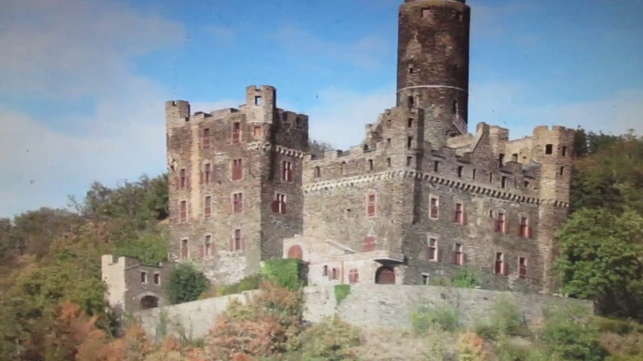 Burg Maus